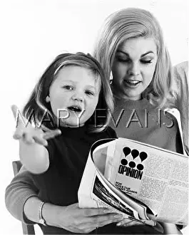 Uninterested: MOTHER READING