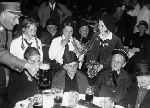 Grandmother: Mothers at Buergerbraeu, 1930s