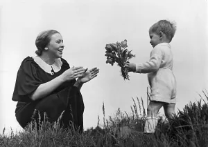 Picked: Mother's Day in the 30's