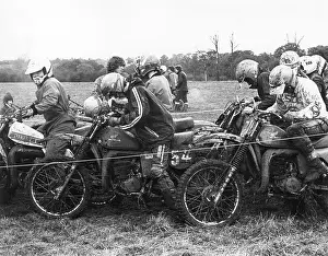 Scrambling: MOTOCROSS SCRAMBLERS