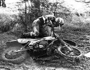 Mucky: MOTOCROSS SCRAMBLING