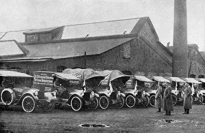 Cyrillic: Motor ambulances on the eastern front, Russia, WW1