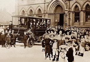 Yeadon: Motor Bus, Yeadon