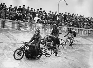 Olympiabahn: Motor-paced racing in Berlin, 1932