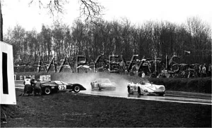 Kochs: Motor racing Brands Hatch, England
