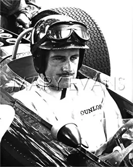 Pester: Motor racing England