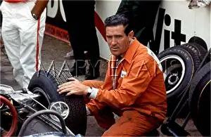 P261: Motor racing England