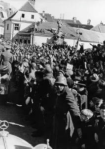 Cheering: Motorcade around Adolf Hitler in Austria, 1938