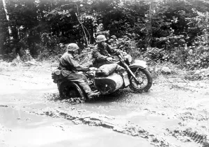 Motorcyclists: Motorcycle of the Waffen-SS on the Eastern front, 1941