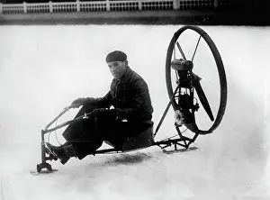 Snowmobile: Motorised sled