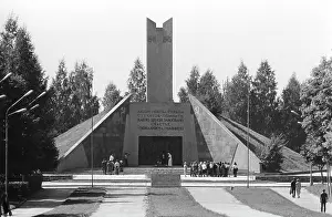 Grigory: Mound of immortality in Smolensk, 1983