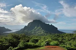 Moorea: Mount Rotui, Mo'orea, Society islands, French Polynesia