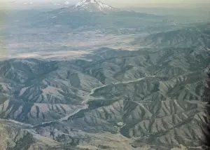Lassen: Mount Shasta from the air - California
