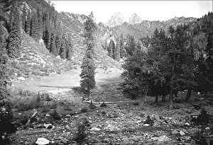Xinjiang: Mountain scene in Kashgar, western China