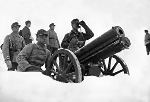 Gebirgsjaeger: Mountain troops of the Reichswehr with cannon