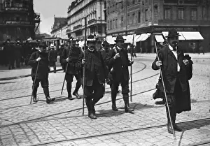 Hiker: Mountaineers in Munich, 1921