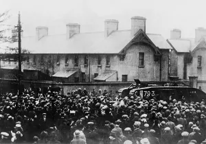 Eamon: Mountjoy prison in Dublin, 1916