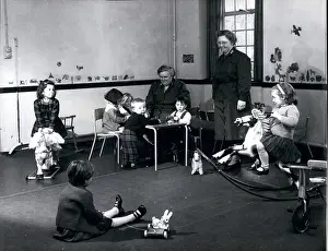 Creche: Movements - Organizations