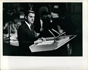 Mondale: Movements - Organizations