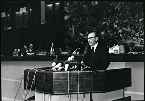 Waldheim: Movements - Organizations
