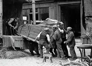 Removals: Moving a piano