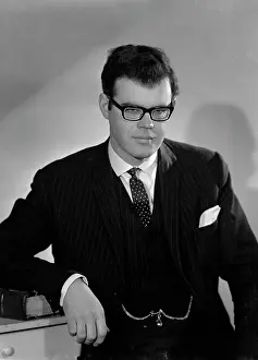 Hays: Mr Robin Hays