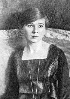 Wynne: Mrs C R W Nevinson, WW1