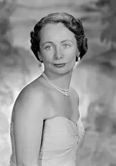 Crosse: Mrs Crosse