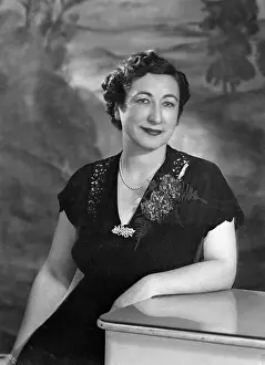 Falk: Mrs Falk