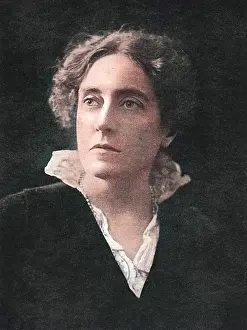 Input: Mrs H. J. Tennant