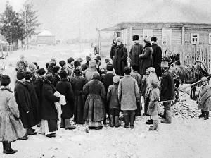 Landowners: Mrs. Kalinin at a propaganda speech, 1920