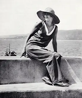 Pyjama: Mrs Satterthwaite at Eden Roc