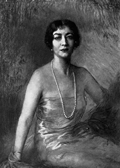 Shoulderless: Mrs Slaboszewitch