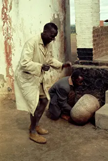 Ndau: Mubati dances to Sitholes playing, Ndau, Andrew Tracey