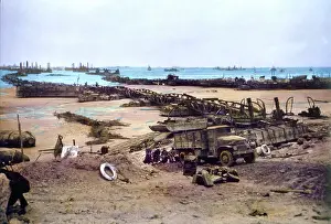 Jeeps: Mulberry Harbour - Omaha beach - Normandy WW2