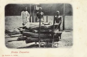 Pyre: Mumbai, India - Hindu Cremation