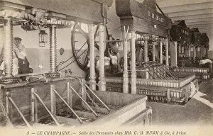 Mumm: MUMM'S PRESSES