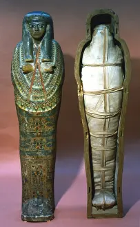 Mummy: Mummy and mummy case of a princess. 21st Dynasty