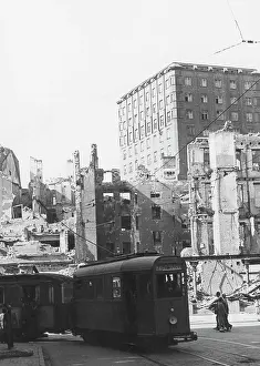 Resumed: The Munich Blumenstrasse after the end of the war, 1945