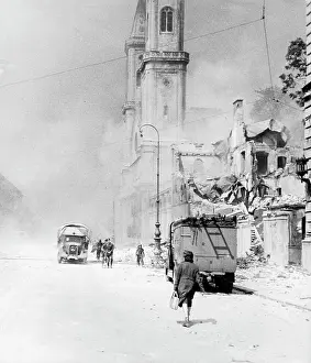 Wrecked: Munich after a bomb attack, 1945