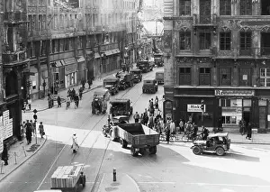 Marienplatz: The Munich Kaufingerstrasse after the end of the war, 1945