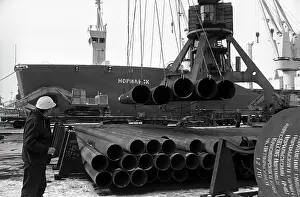 Onto: Murmansk seaport, 1988