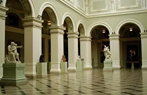 Gleaming: Museum of Fine Arts, Budapest, Hungary