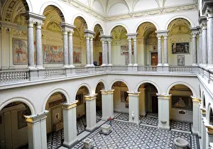 Arcade: Museum of Fine Arts. Interior. Budapest
