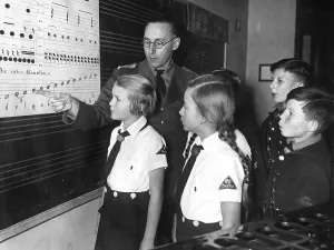 Mozart: Music lessons, 1938