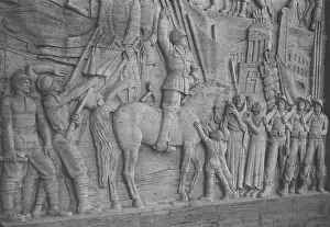 Uffizi: Mussolini, haut-relief