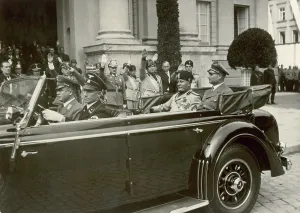 Reichsminister: Mussolini on his way to Hitler