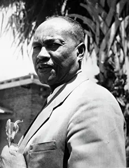 Khalil: Mustarhia Khalil