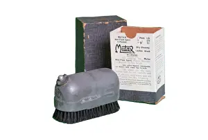 Renovated: Mutax dry cleaning clothes brush and box