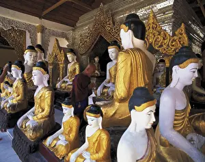 Stupa: MYANMAR. Rangoon. Shwe Dagon Pagoda